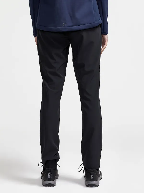 1910403-999000_CORE Explore Pants W_Closeup3.jpg